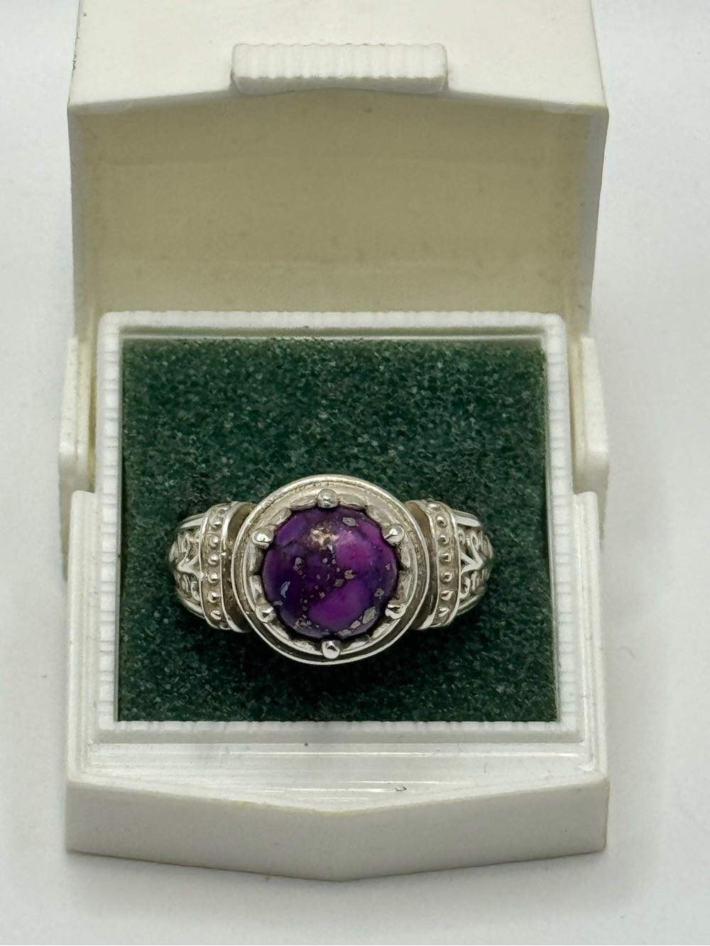 Vintage Sterling Silver Crown Mount Purple Stone Ring - Picture 2 of 13